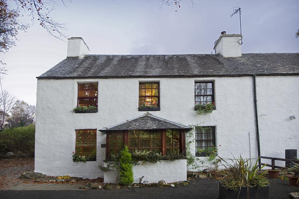 The Falls Of Dochart Inn Killin Exterior photo